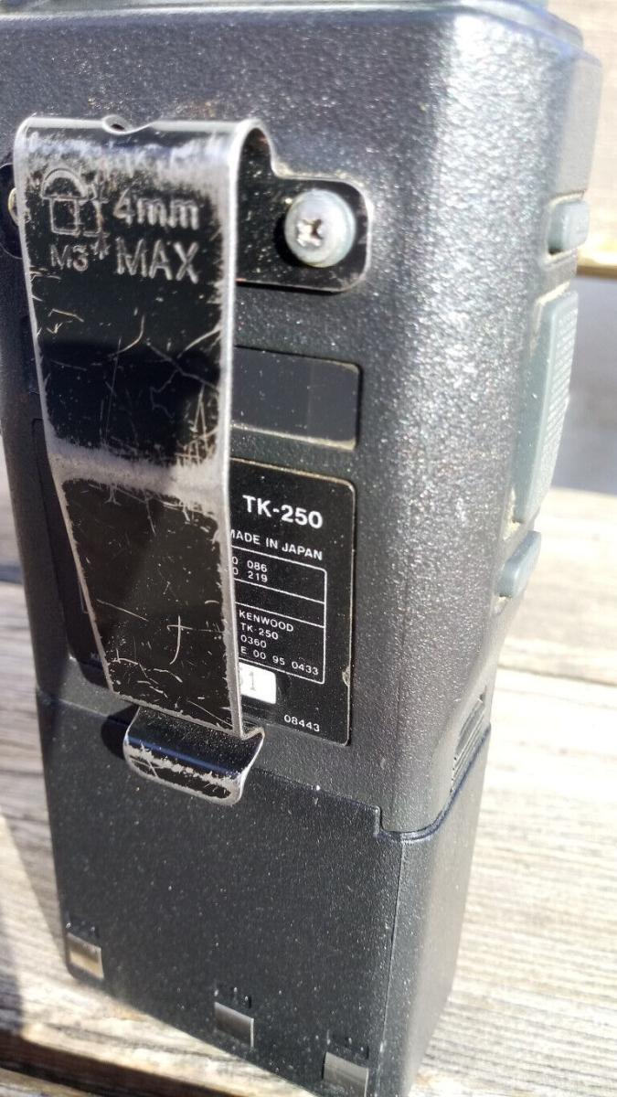 Kenwood TK-250 VHF Funkgerät 2 way portable radio, € 59,- (8130 Frohnleiten)