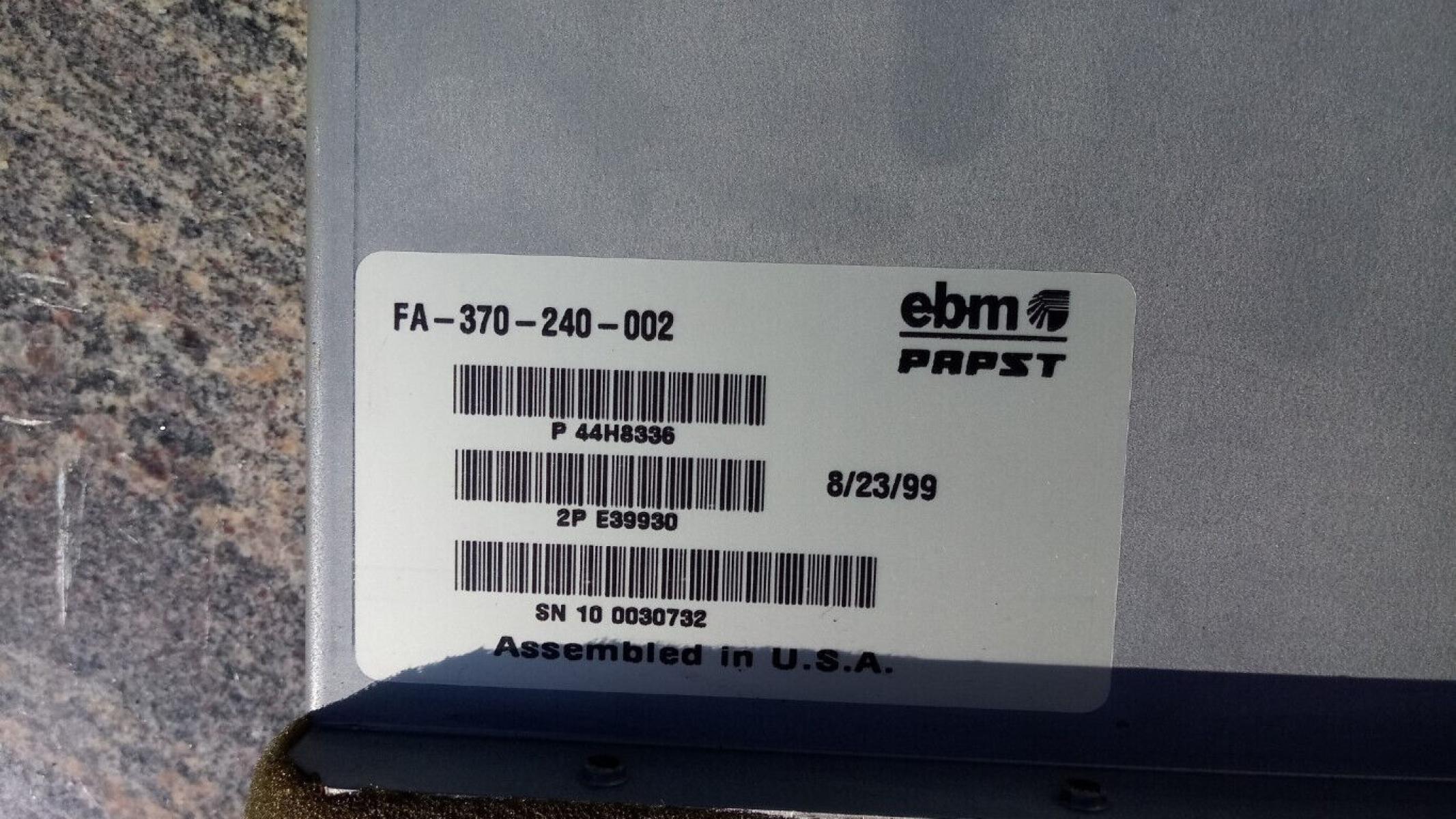 EBM Papst FA-370-240-002 Lüfter Fan von einer IBM AS400, 44h8336, € 99,- (8130 Frohnleiten)