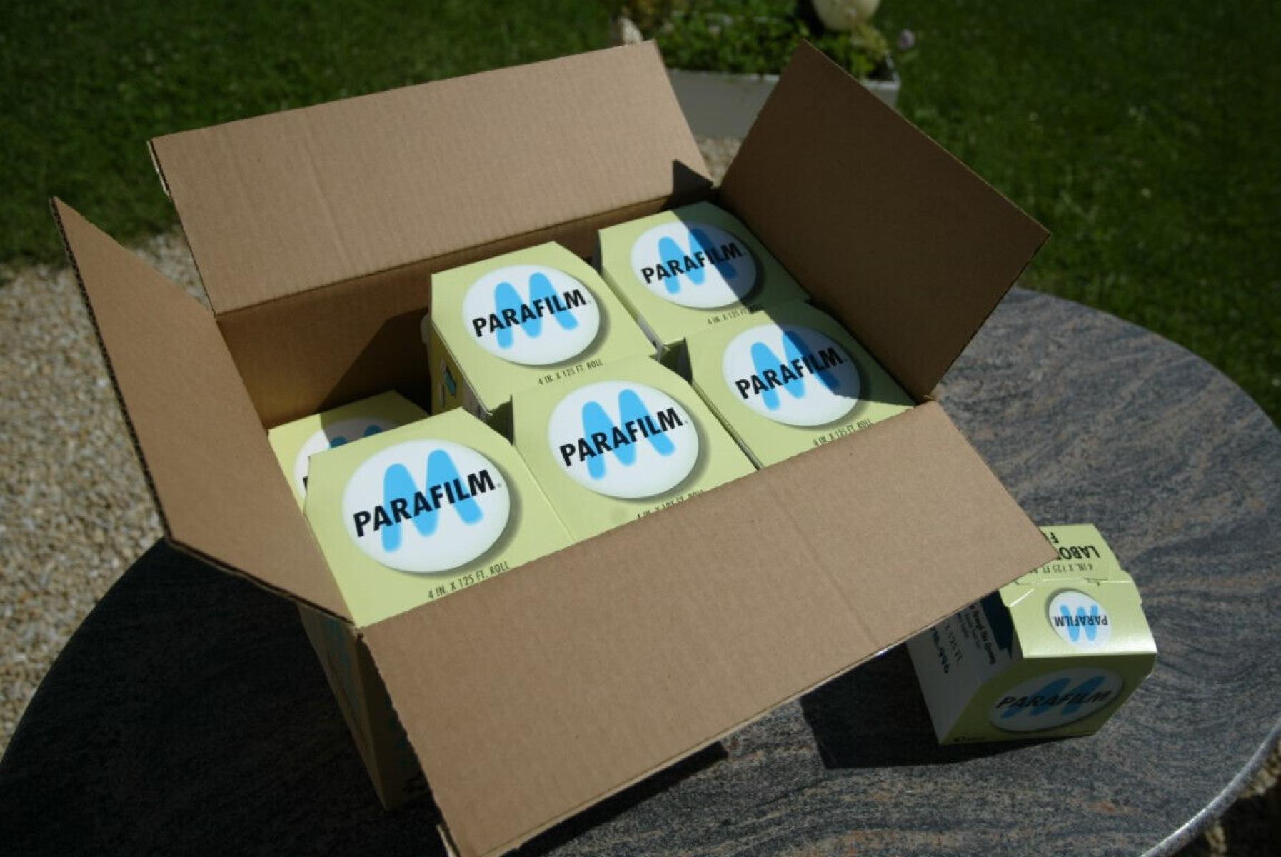 12 x Parafilm M PM996 4x125 ft bzw. 10cm x 38m, € 119,- (8130 Frohnleiten)