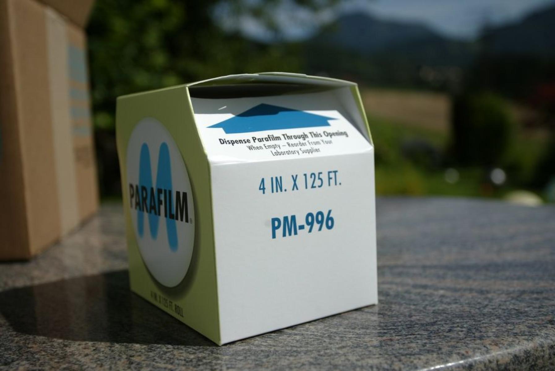 12 x Parafilm M PM996 4x125 ft bzw. 10cm x 38m, € 119,- (8130 Frohnleiten)