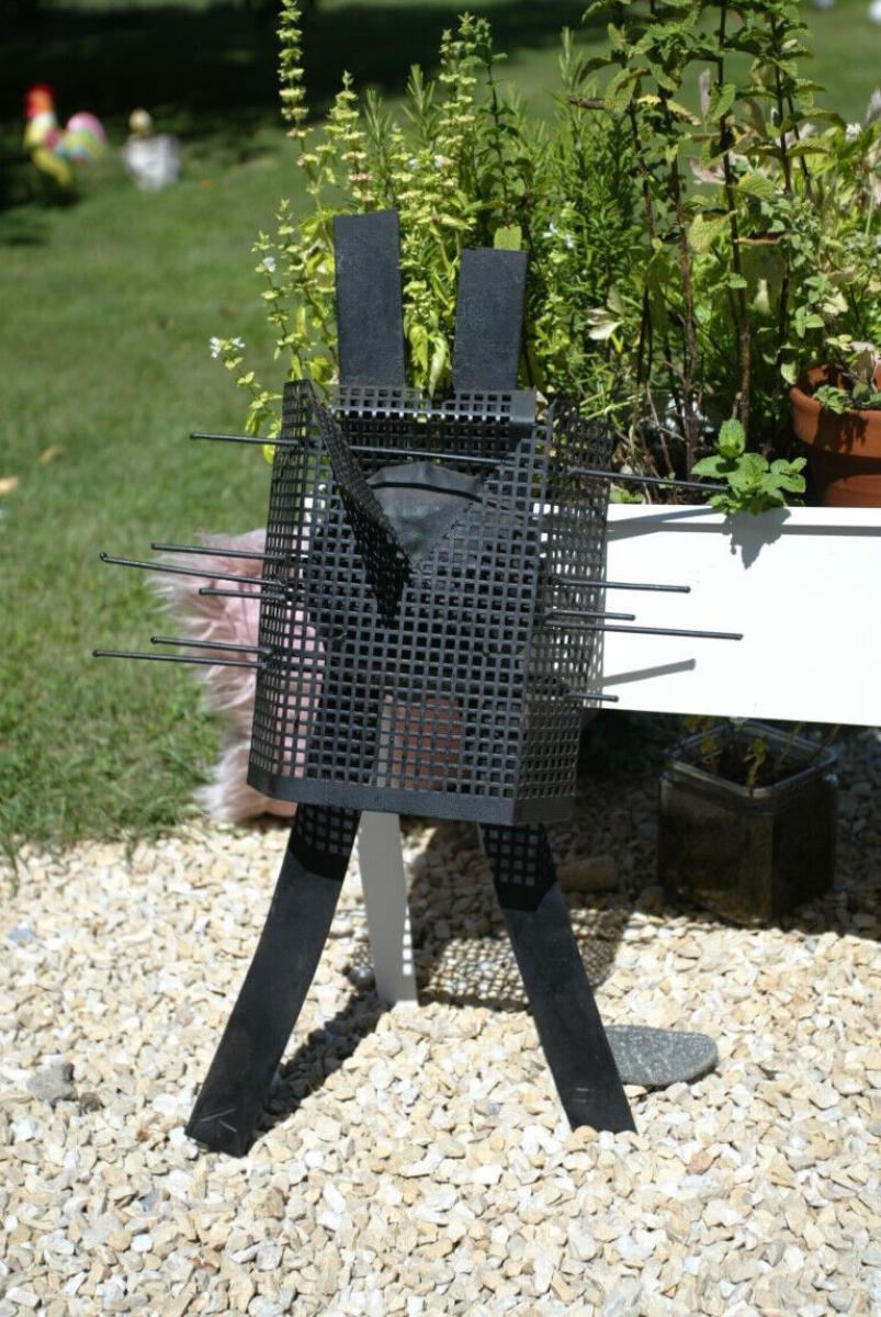 Skulptur aus Metall vom Künstler Andres Klimbacher, € 199,- (8130 Frohnleiten)