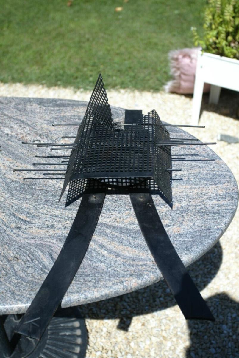 Skulptur aus Metall vom Künstler Andres Klimbacher, € 199,- (8130 Frohnleiten)