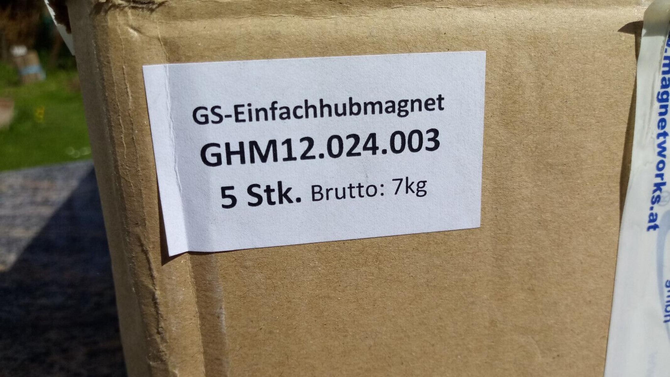 GS Einfachhubmagnet mit Rückstellfeder und Gabel GHM 12.024.003 24VDC 100%ED 26W, € 29,- (8130 Frohnleiten)