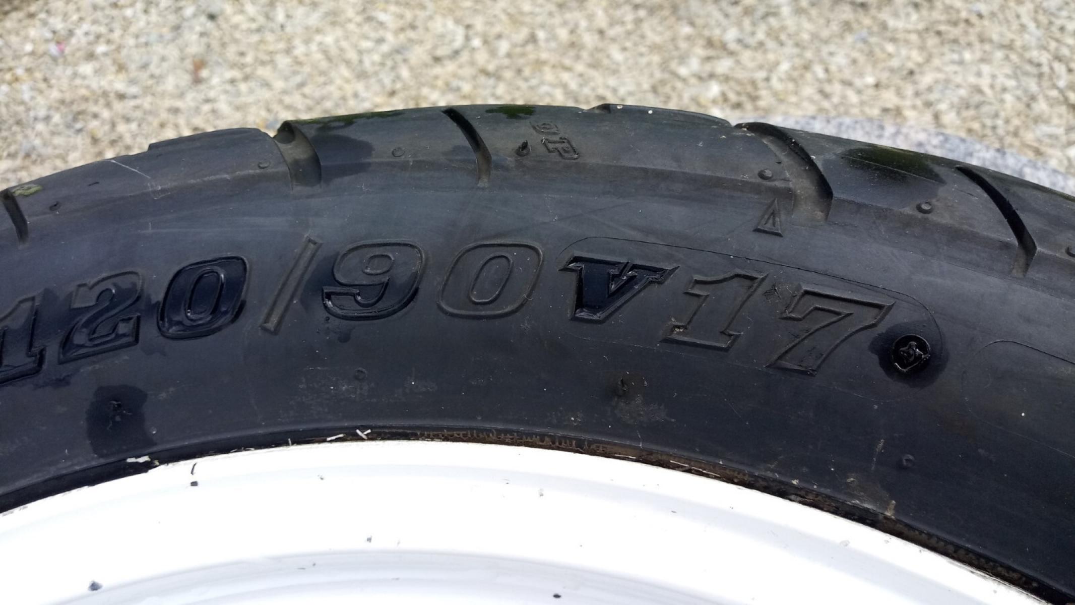 Hinterradfelge Suzuki RG500 Gamma 17 Zoll Wheel Rim Rear, € 99,- (8130 Frohnleiten)
