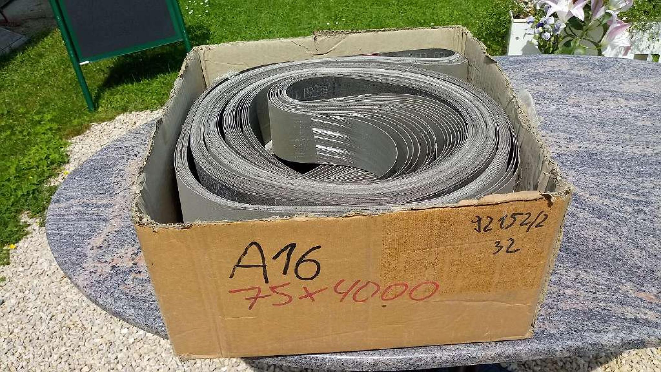 Schleifbänder versch. Grössen von 3M und Sunmight, € 59,- (8130 Frohnleiten)
