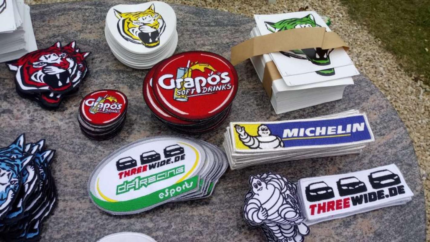 Aufkleber und Aufnäher, Badges, aus dem Motorsportbereich, Nascar, € 2,- (8130 Frohnleiten)