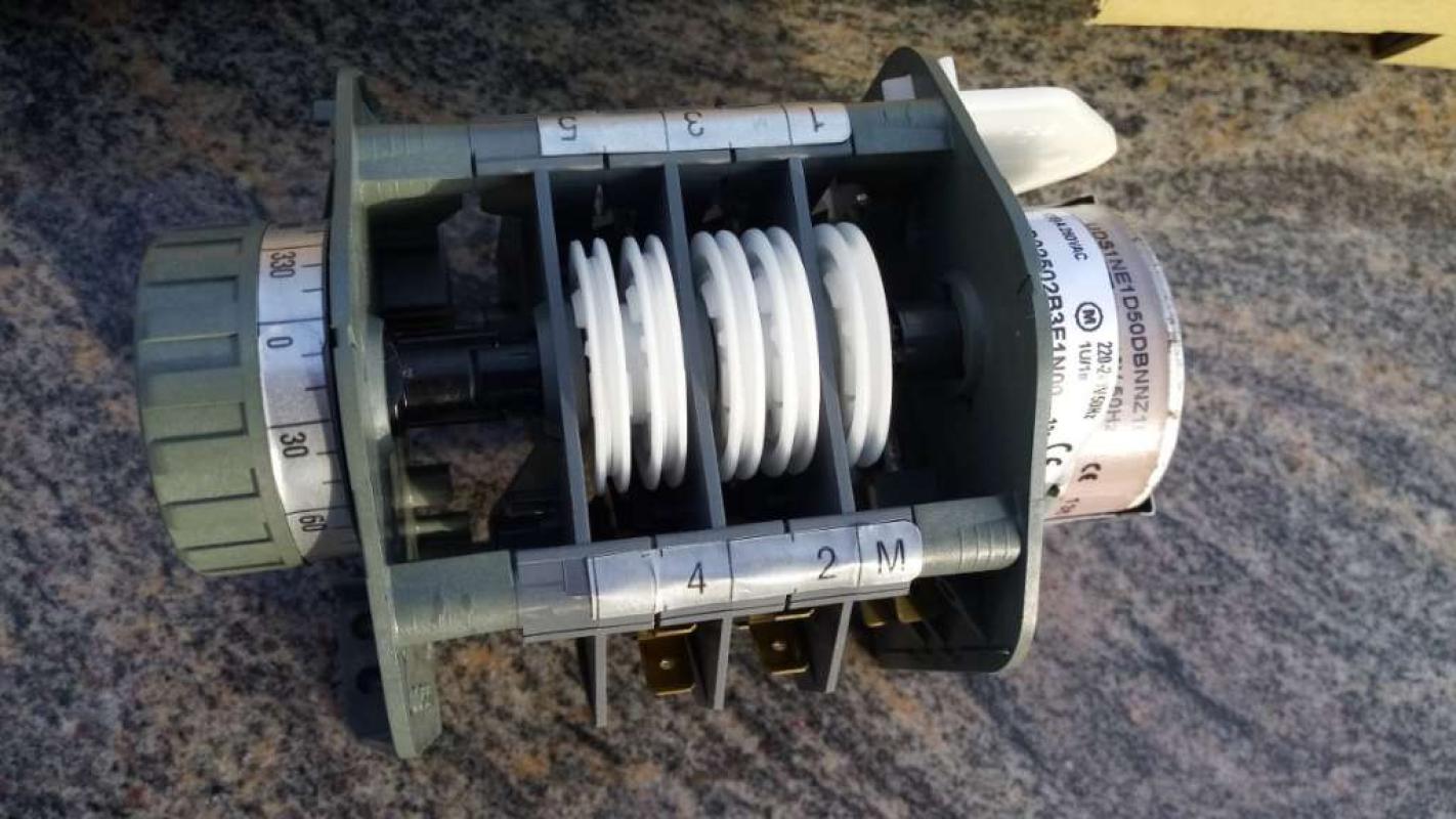 Saia Burgess Factory 124 Elektroschrittmotor mit Getriebe und KKB 50, € 29,- (8130 Frohnleiten)