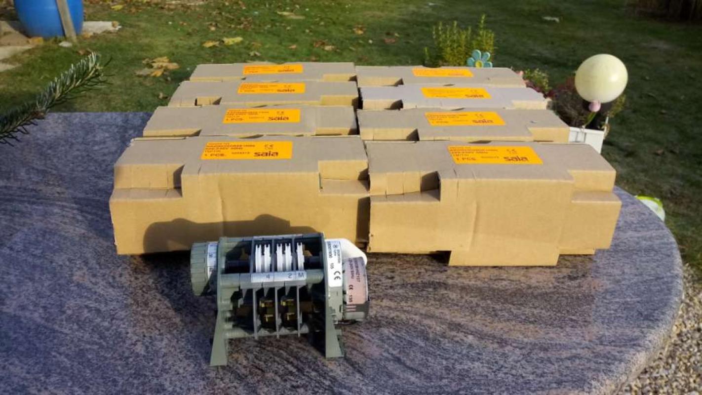 Saia Burgess Factory 124 Elektroschrittmotor mit Getriebe und KKB 50, € 29,- (8130 Frohnleiten)