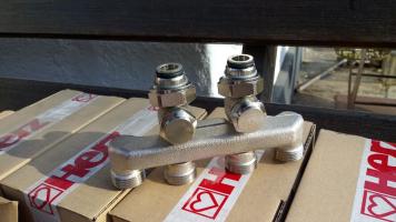 Herz Doppelanschlussverteiler 3/4 3033(01) 1303301, € 9,- (8130 Frohnleiten)